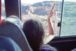alone-bored-broken-miss-you-Favim.com-2611951