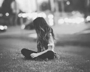 alone-black-and-white-break-up-city-Favim.com-2784908